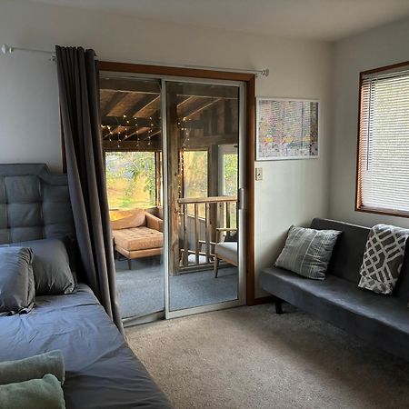 Ambiance - King Bed Cabin, Jetted-Tub & Fireplace Tobyhanna المظهر الخارجي الصورة