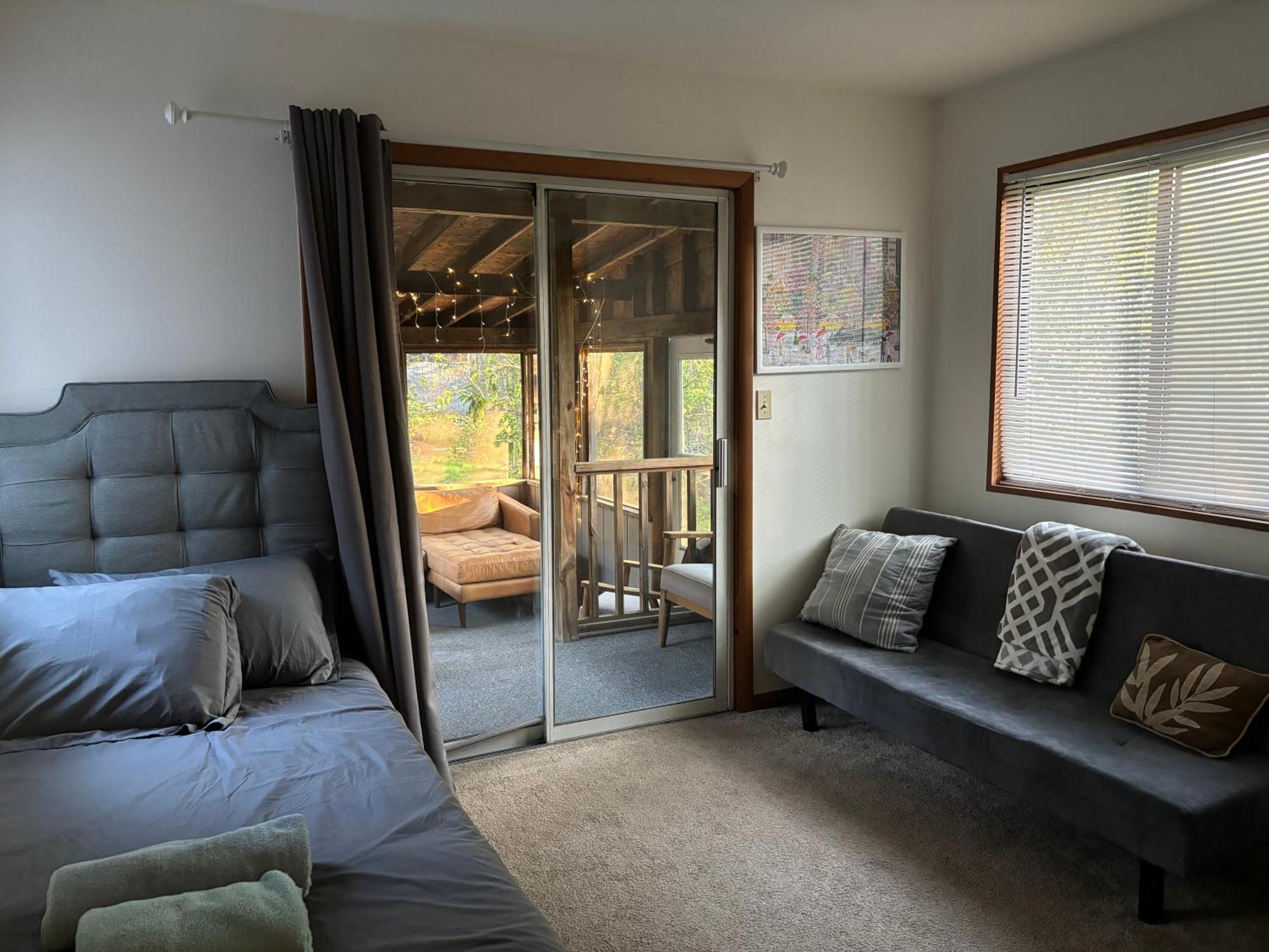 Ambiance - King Bed Cabin, Jetted-Tub & Fireplace Tobyhanna المظهر الخارجي الصورة